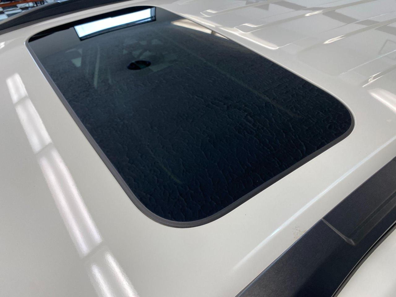 2018 Ford EcoSport SE+Apple Play+Heated Seats+Sunroof+ACCIDENT FREE - Photo #65