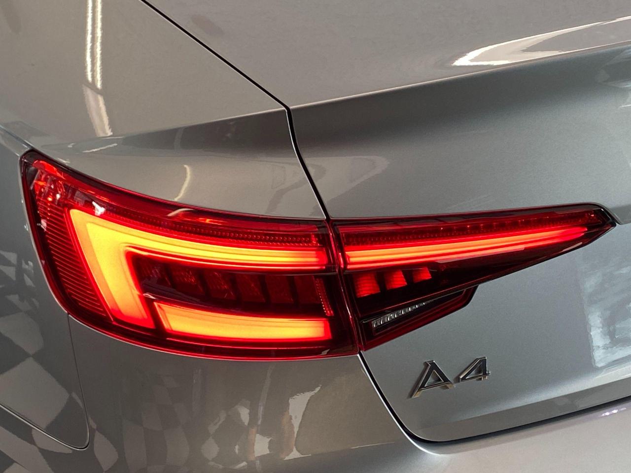 2017 Audi A4 Technik Quattro+Adaptive Cruise+ACCIDENT FREE - Photo #73