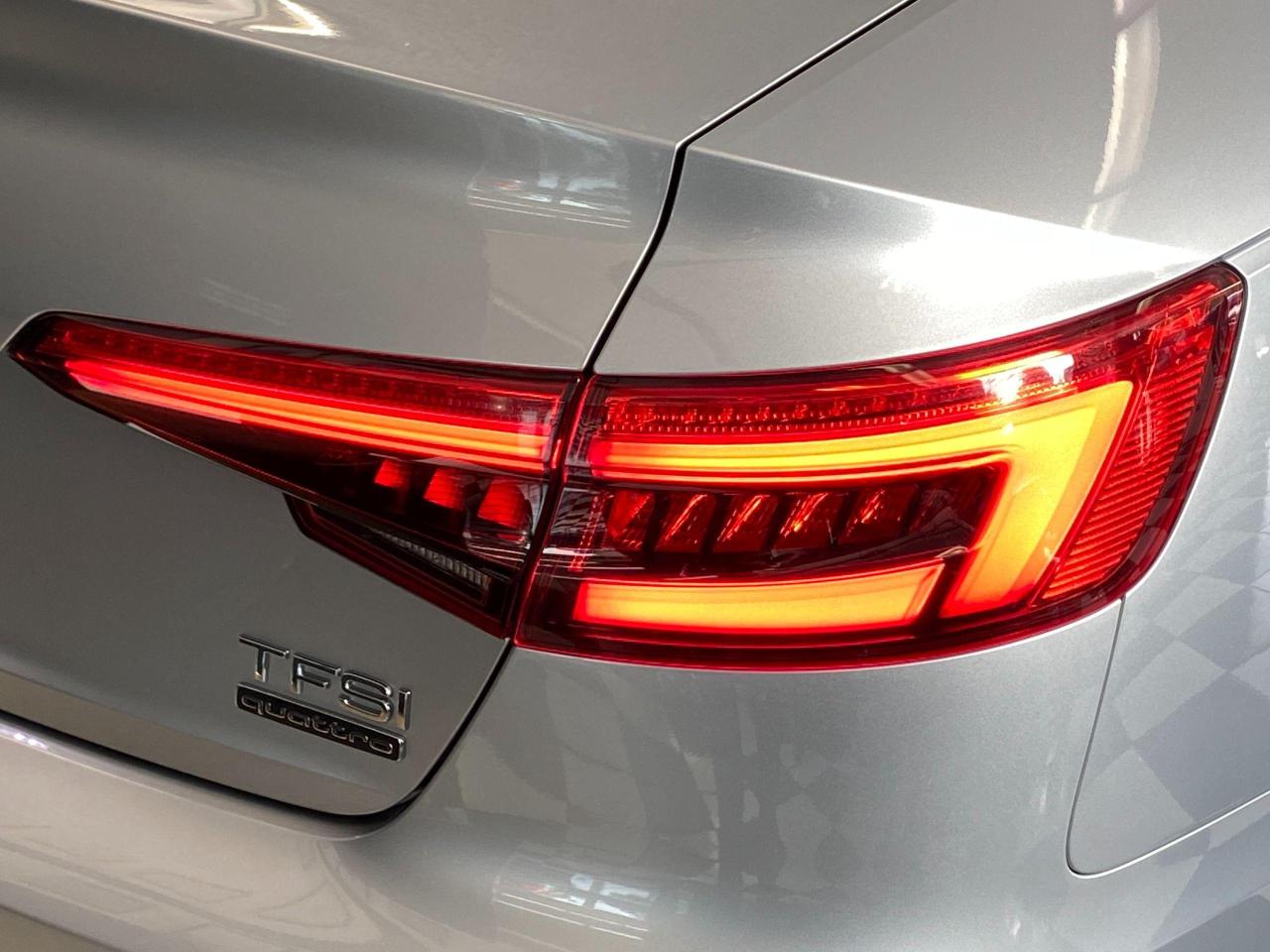 2017 Audi A4 Technik Quattro+Adaptive Cruise+ACCIDENT FREE - Photo #75