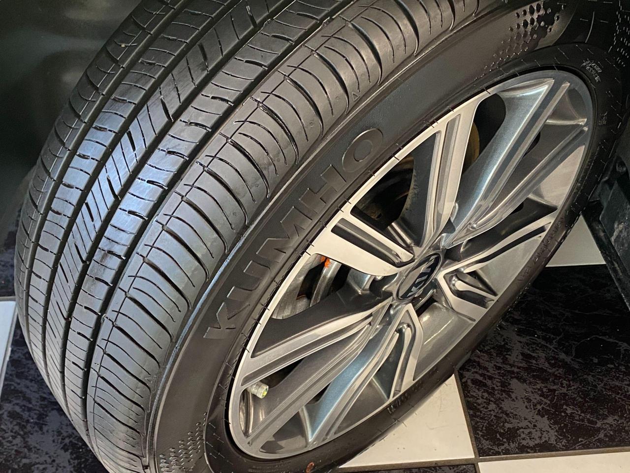 2019 Kia Optima EX Tech+CooledSeats+PanoRoof+Carplay+ACCIDENT FREE - Photo #11