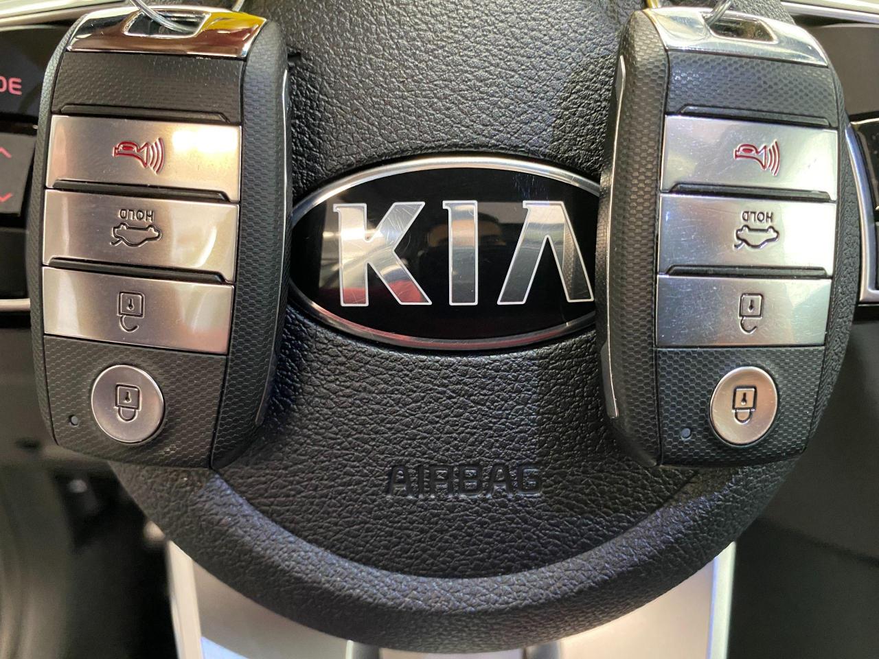 2019 Kia Optima EX Tech+CooledSeats+PanoRoof+Carplay+ACCIDENT FREE - Photo #17