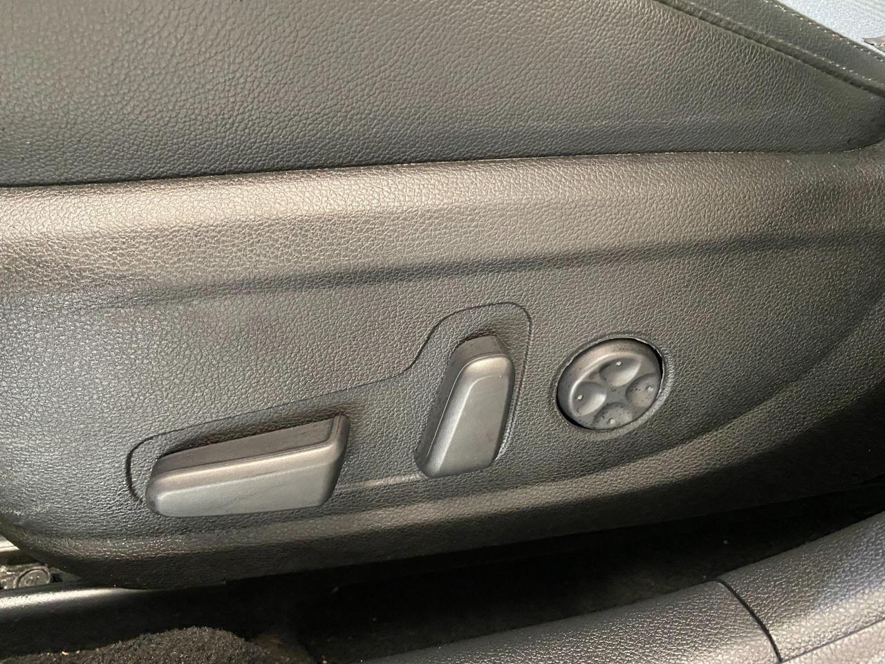 2019 Kia Optima EX Tech+CooledSeats+PanoRoof+Carplay+ACCIDENT FREE - Photo #46