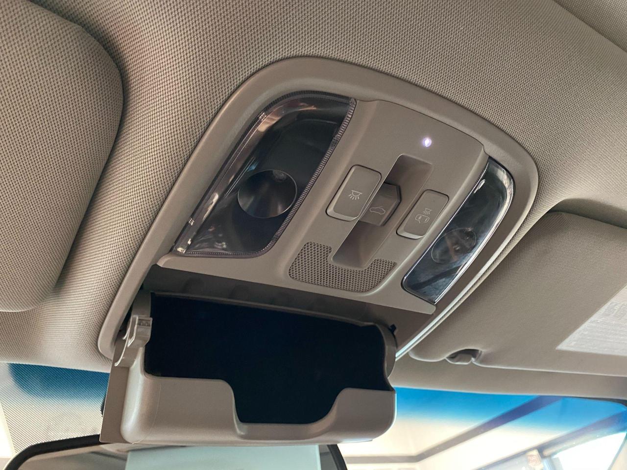 2019 Kia Optima EX Tech+CooledSeats+PanoRoof+Carplay+ACCIDENT FREE - Photo #53