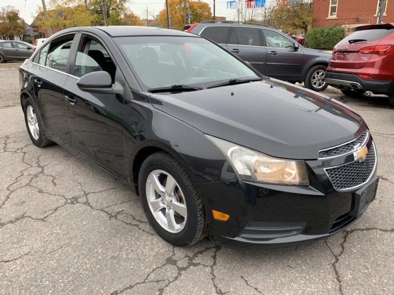 2011 Chevrolet Cruze 2LT Photo