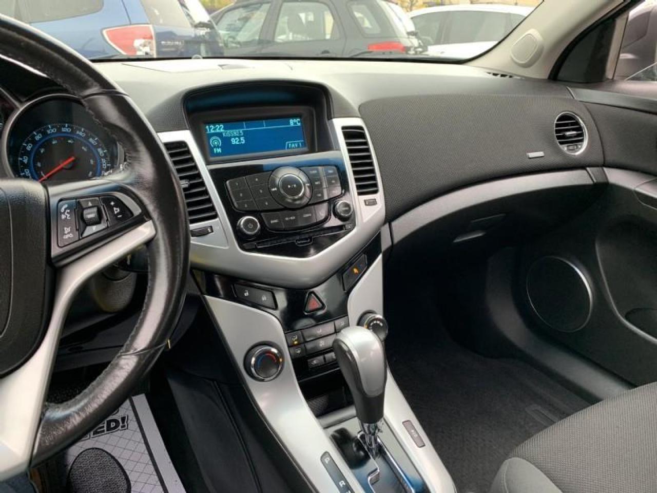 2011 Chevrolet Cruze 2LT Photo