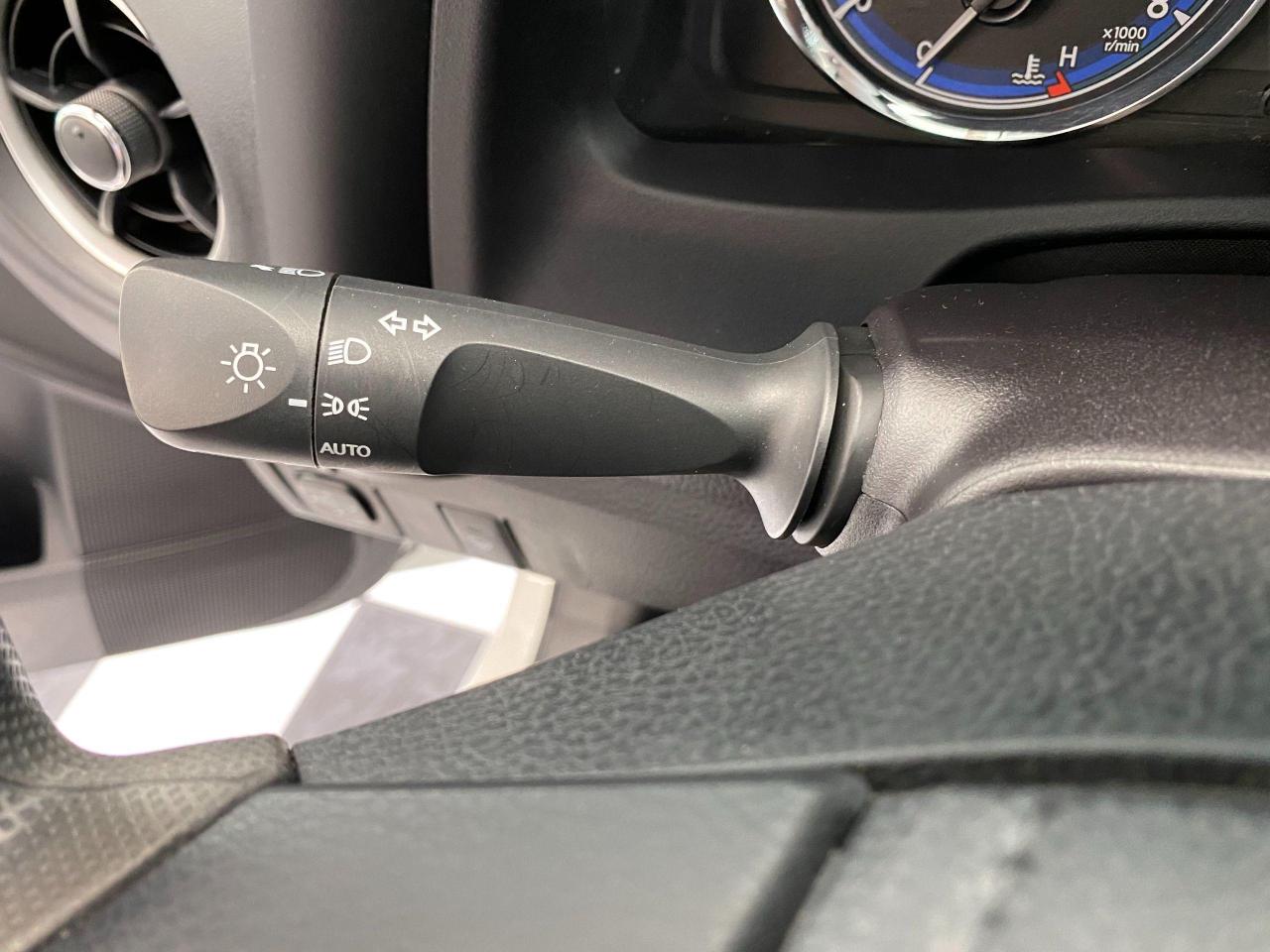 2018 Toyota Corolla LE+Toyota Sense+Adaptive Cruise+A/C+ACCIDENT FREE+ - Photo #53