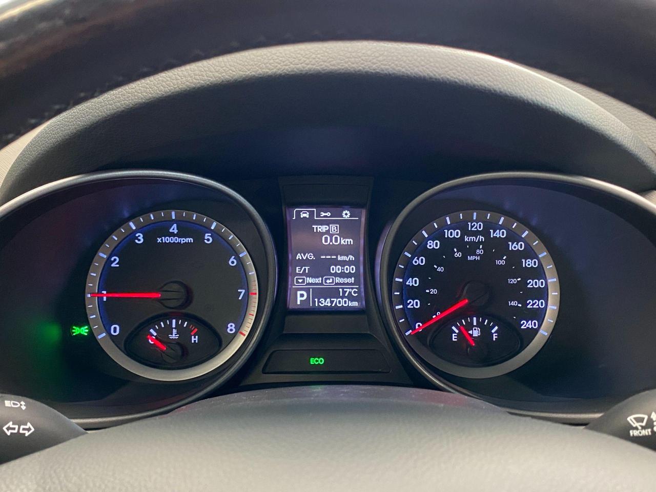 2013 Hyundai Santa Fe Premium+New Tires & Brakes+Sensors+Accident Free - Photo #16