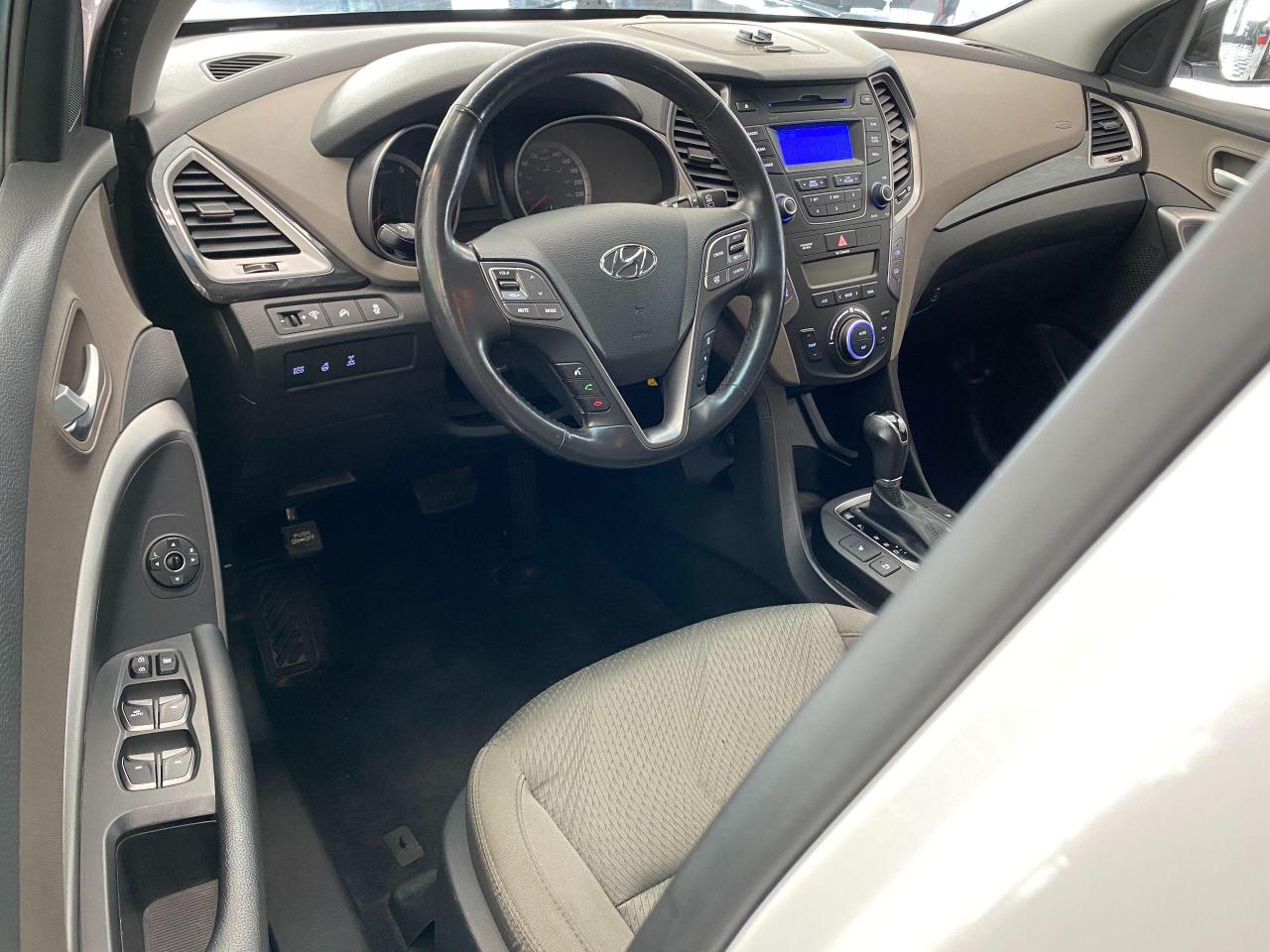 2013 Hyundai Santa Fe Premium+New Tires & Brakes+Sensors+Accident Free - Photo #17