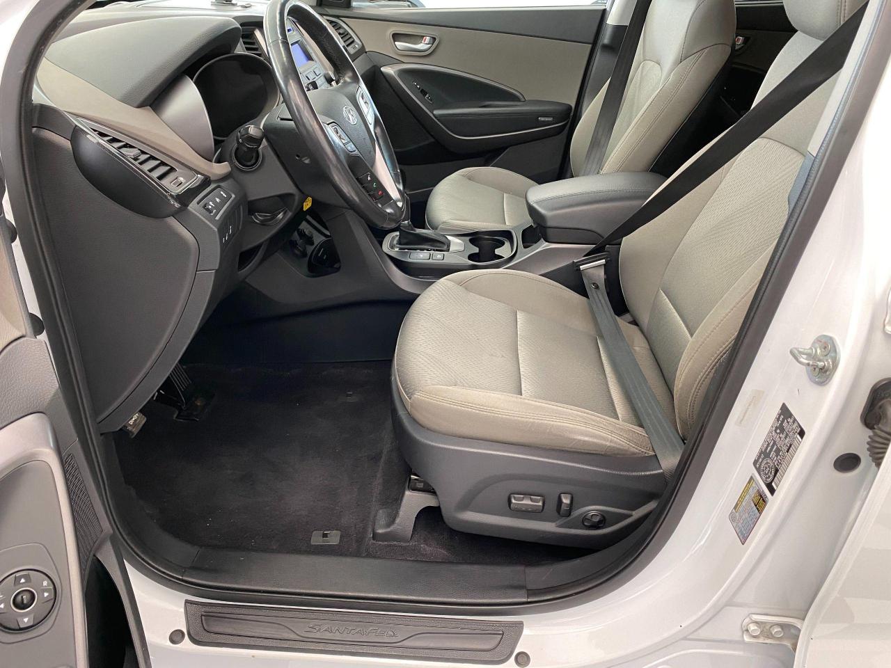2013 Hyundai Santa Fe Premium+New Tires & Brakes+Sensors+Accident Free - Photo #18