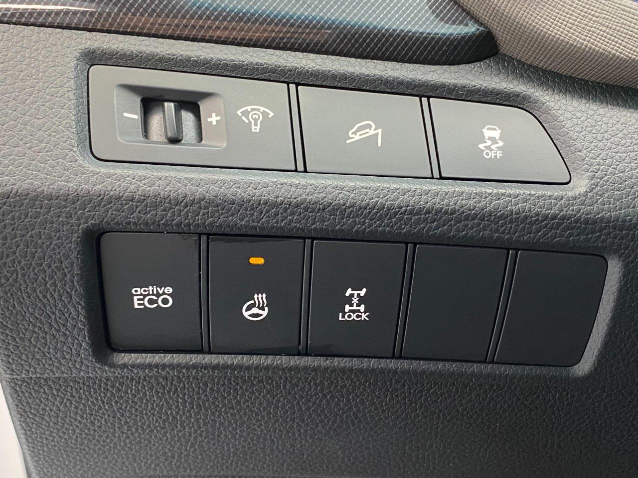 2013 Hyundai Santa Fe Premium+New Tires & Brakes+Sensors+Accident Free - Photo #36