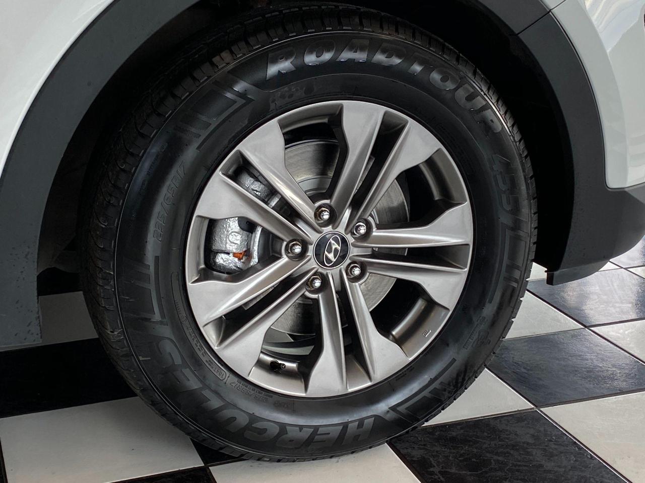 2013 Hyundai Santa Fe Premium+New Tires & Brakes+Sensors+Accident Free - Photo #56