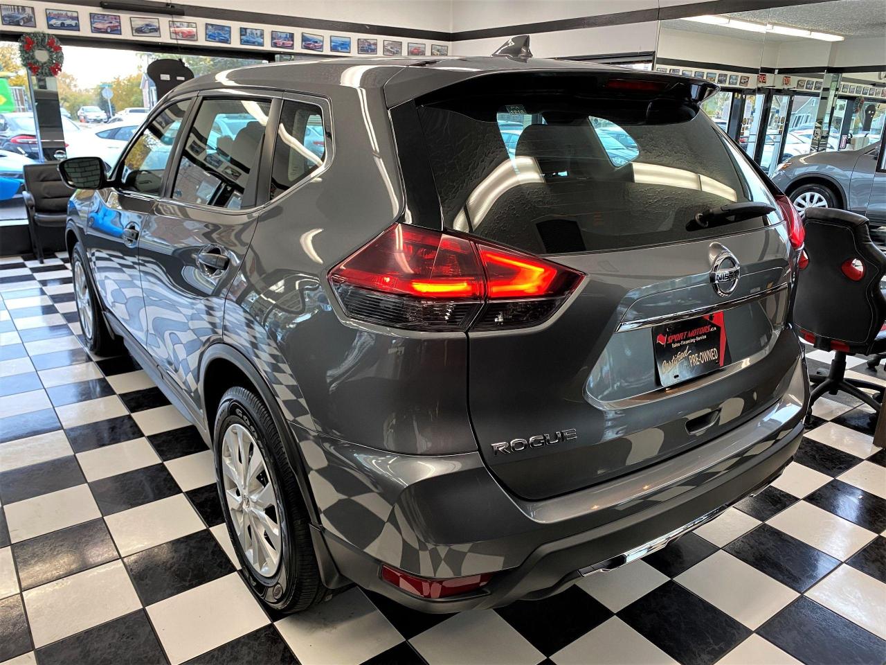 2018 Nissan Rogue S+Apple Play+Blind Spot+Camera+ACCIDENT FREE - Photo #2