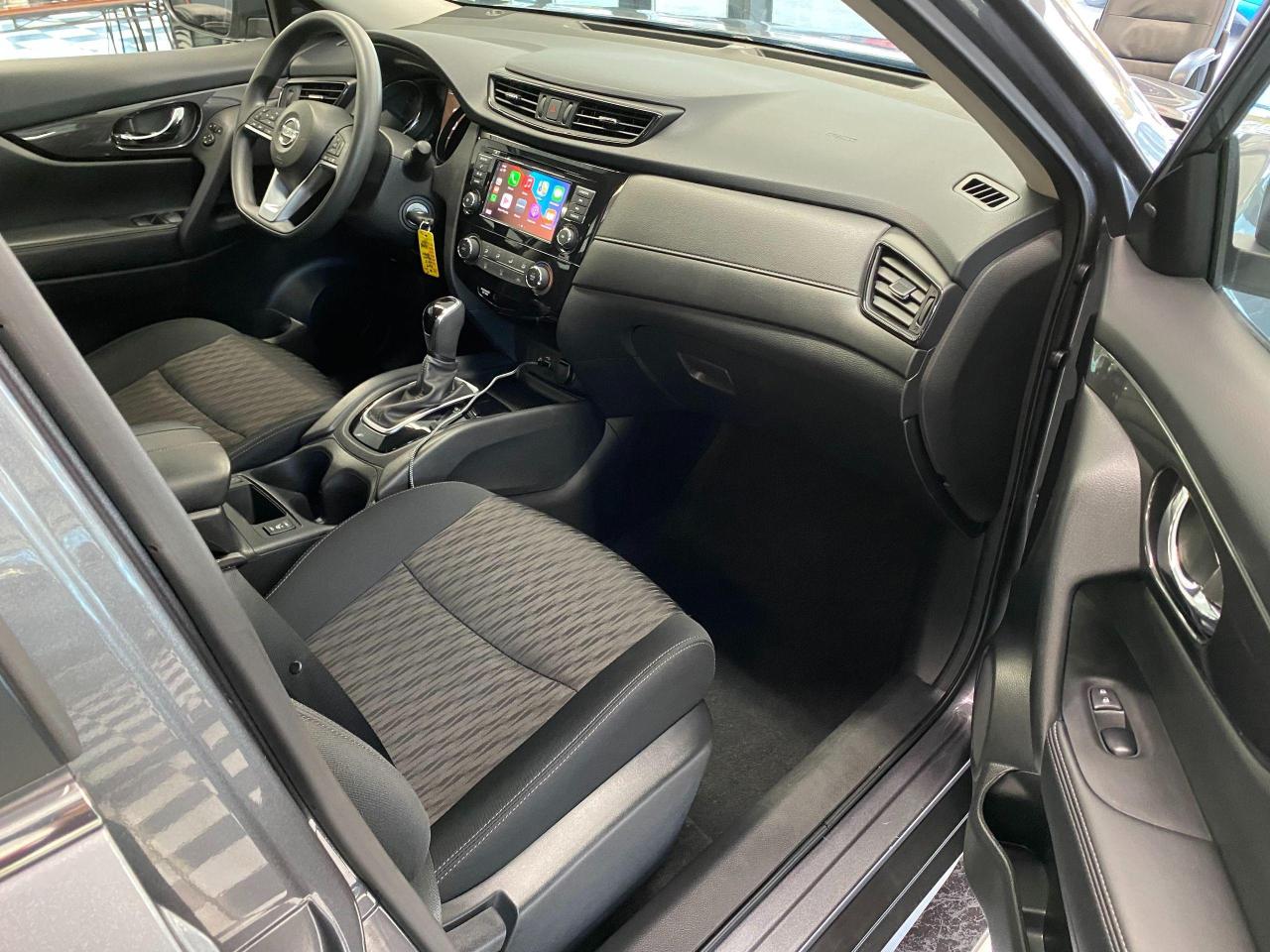 2018 Nissan Rogue S+Apple Play+Blind Spot+Camera+ACCIDENT FREE - Photo #20