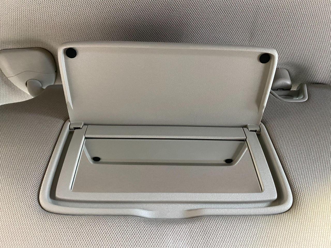2018 Nissan Rogue S+Apple Play+Blind Spot+Camera+ACCIDENT FREE - Photo #47