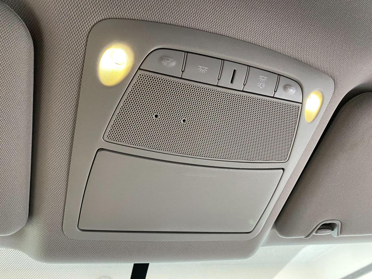 2018 Nissan Rogue S+Apple Play+Blind Spot+Camera+ACCIDENT FREE - Photo #48