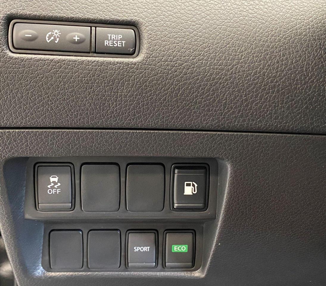2018 Nissan Rogue S+Apple Play+Blind Spot+Camera+ACCIDENT FREE - Photo #56