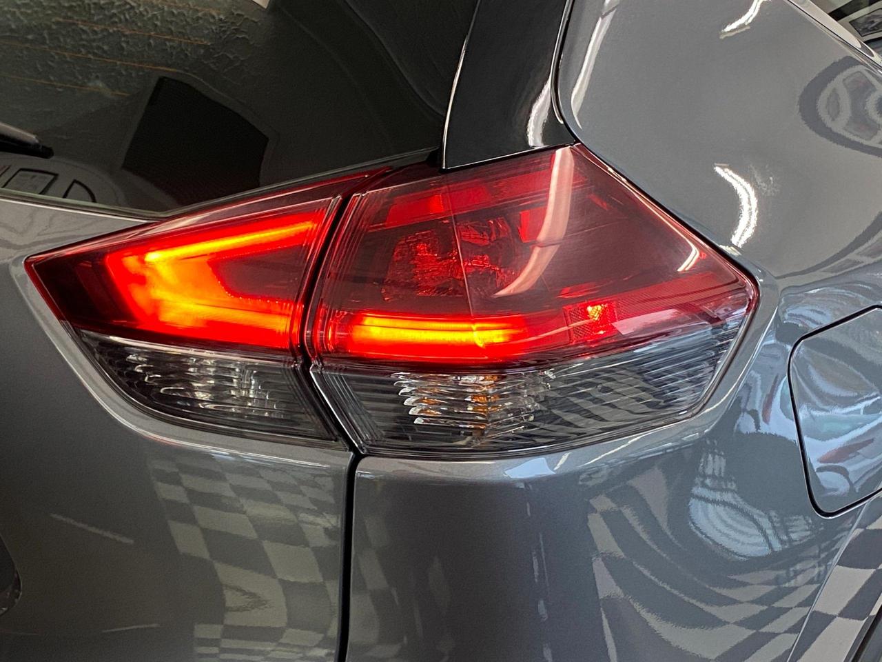 2018 Nissan Rogue S+Apple Play+Blind Spot+Camera+ACCIDENT FREE - Photo #67