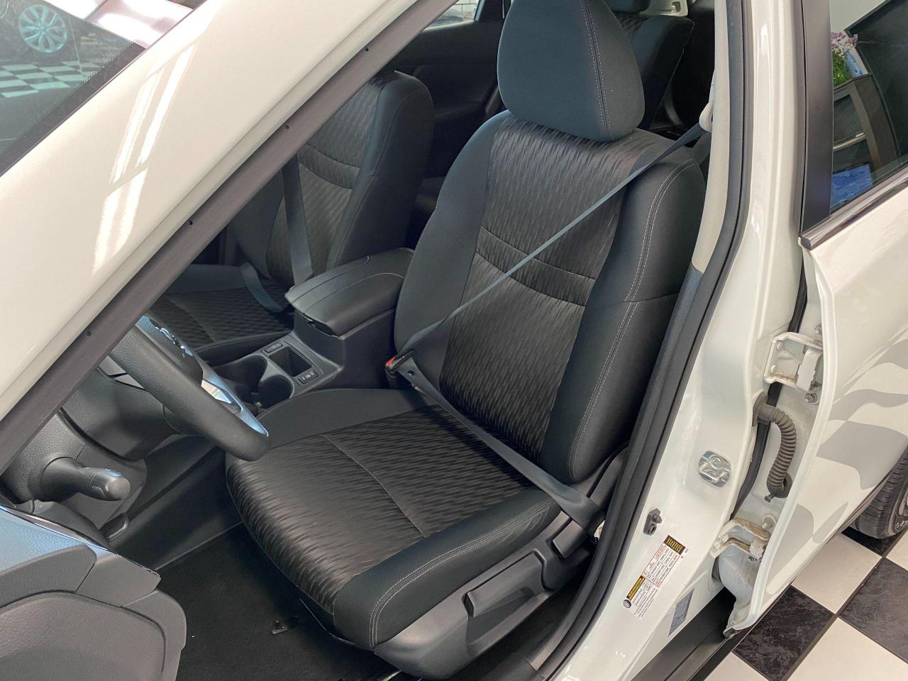 2018 Nissan Rogue S+Apple Play+Blind Spot+Camera+ACCIDENT FREE - Photo #18