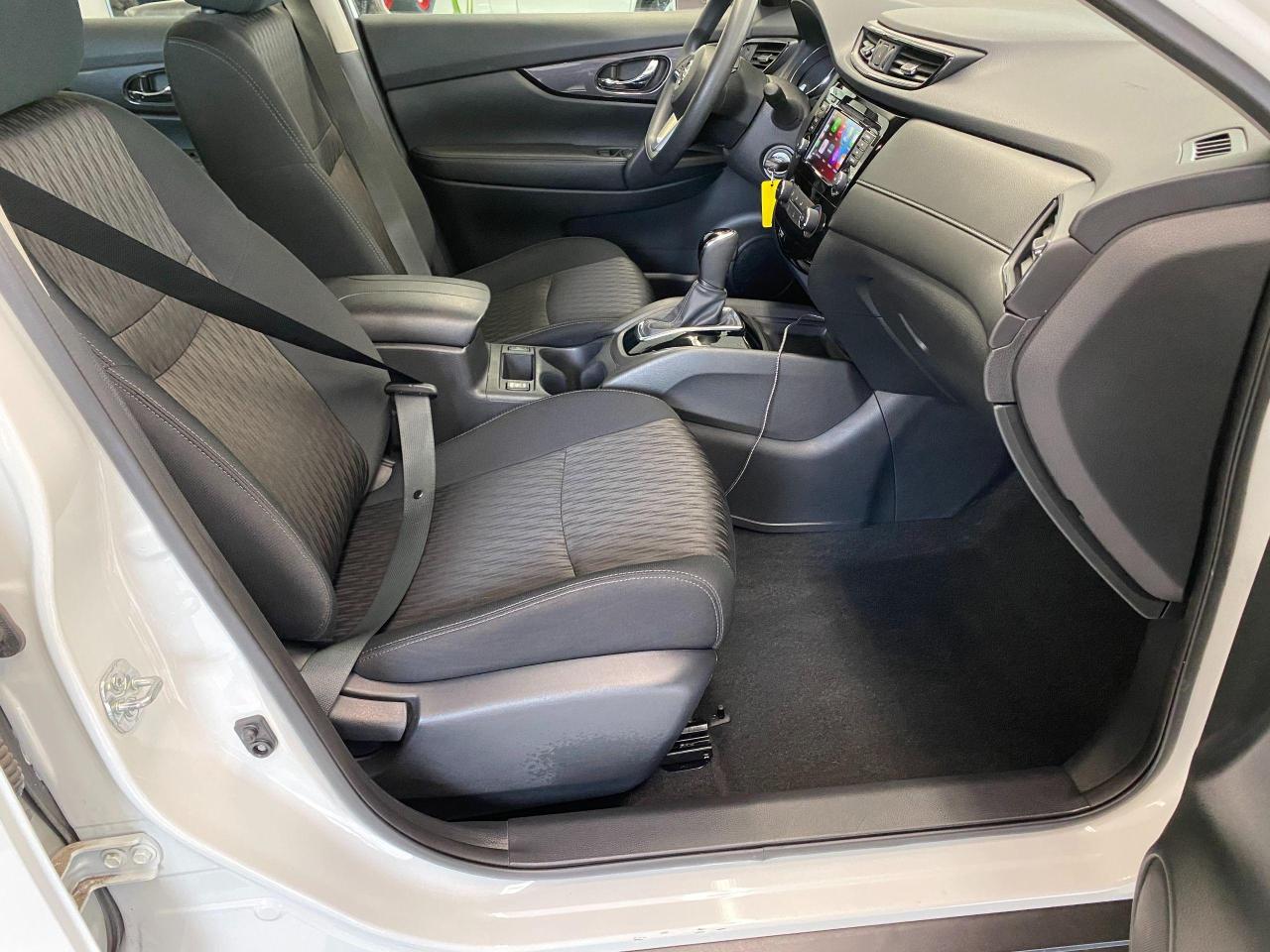 2018 Nissan Rogue S+Apple Play+Blind Spot+Camera+ACCIDENT FREE - Photo #20