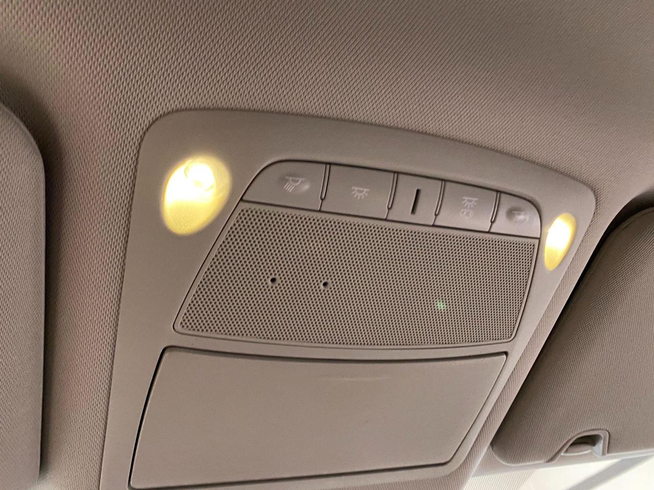 2018 Nissan Rogue S+Apple Play+Blind Spot+Camera+ACCIDENT FREE - Photo #47