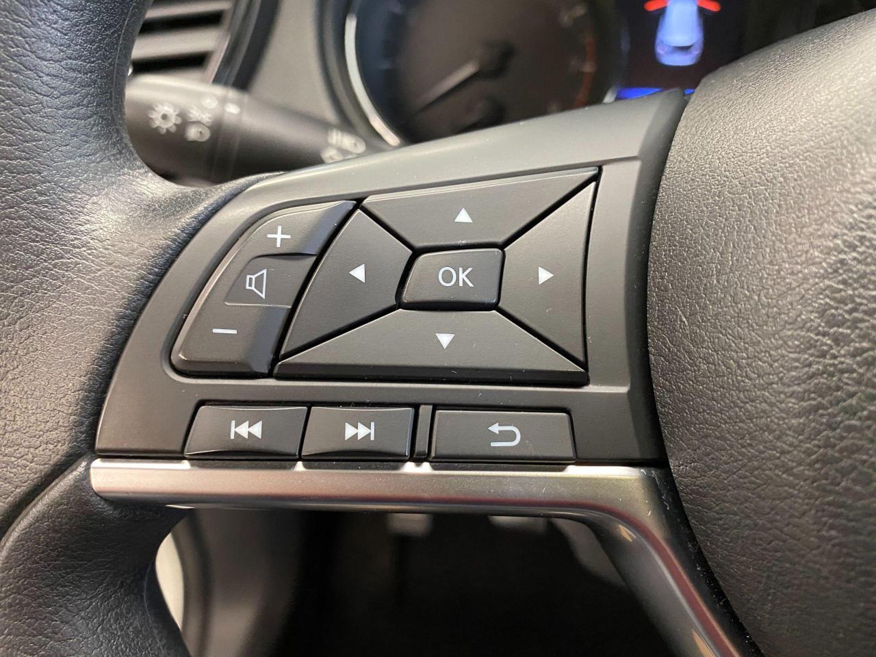 2018 Nissan Rogue S+Apple Play+Blind Spot+Camera+ACCIDENT FREE Photo118