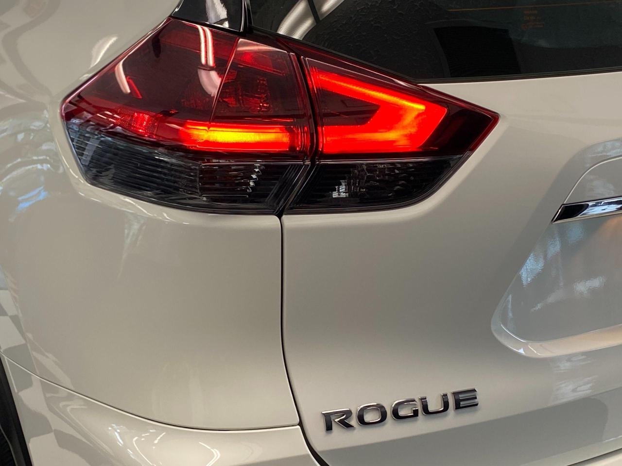 2018 Nissan Rogue S+Apple Play+Blind Spot+Camera+ACCIDENT FREE - Photo #63