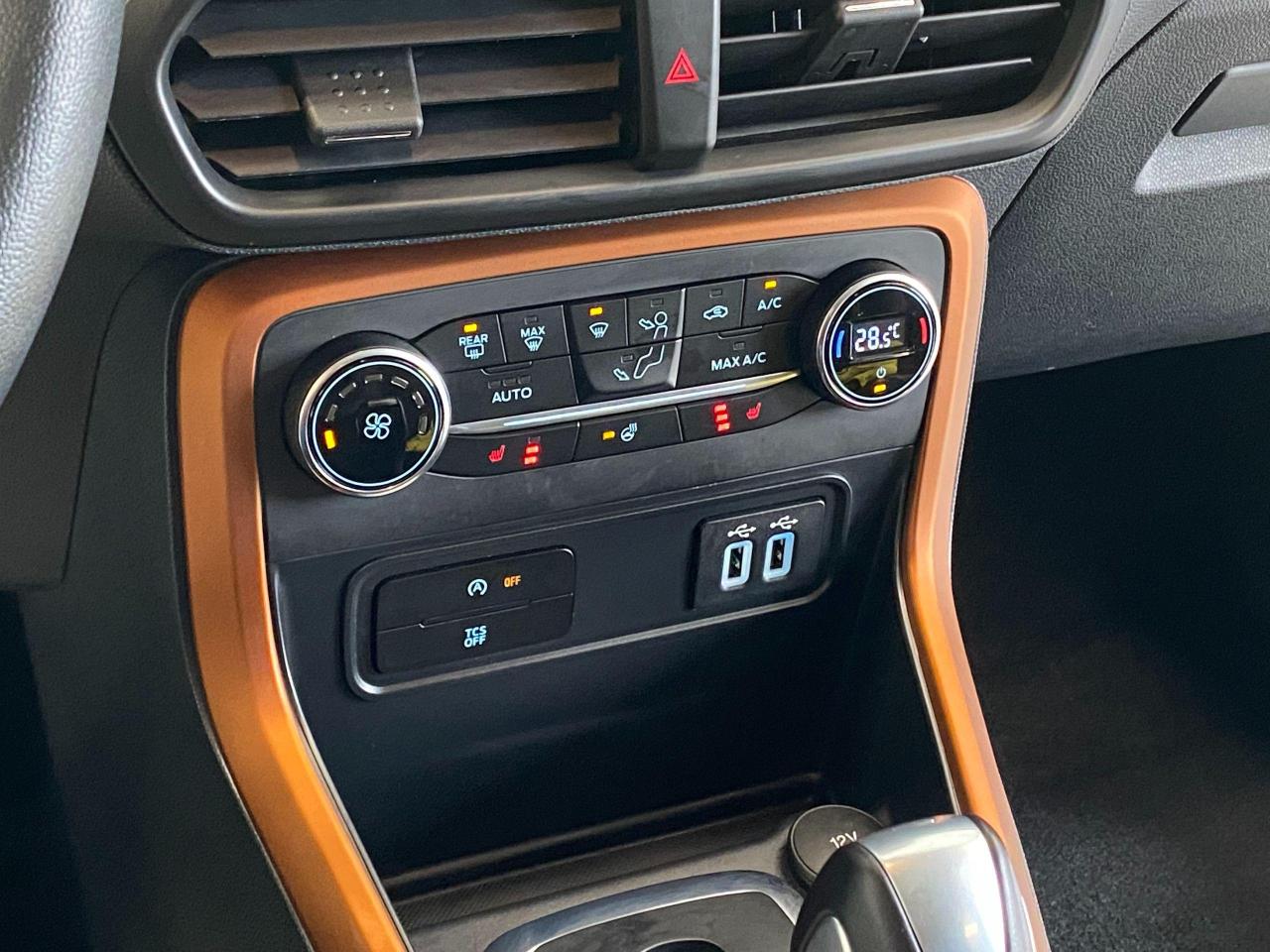 2018 Ford EcoSport SES+4WD+Sunroof+Nav+GPS+Accident Free - Photo #38