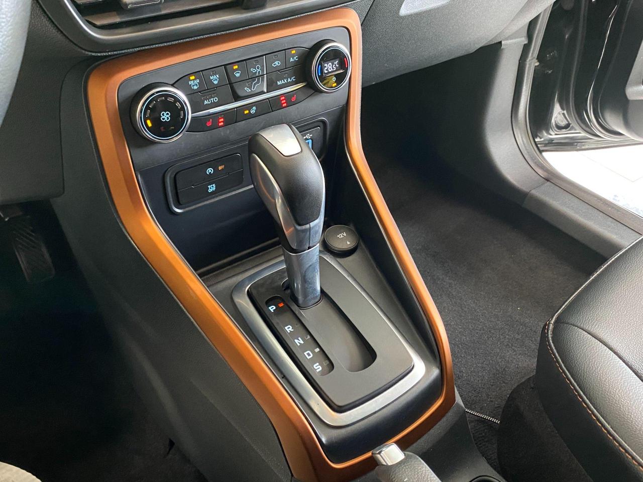 2018 Ford EcoSport SES+4WD+Sunroof+Nav+GPS+Accident Free - Photo #39