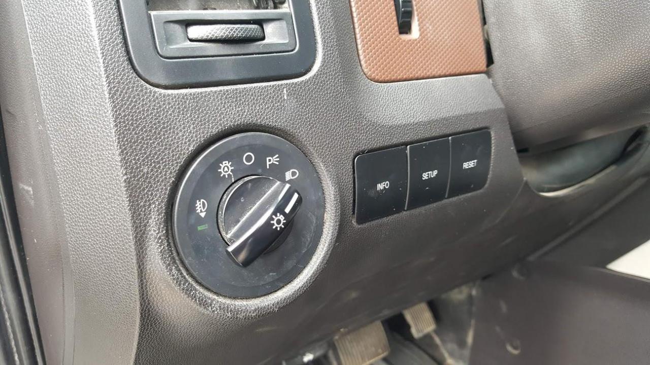 2008 Ford Escape XLT / Certified / Warranty Photo