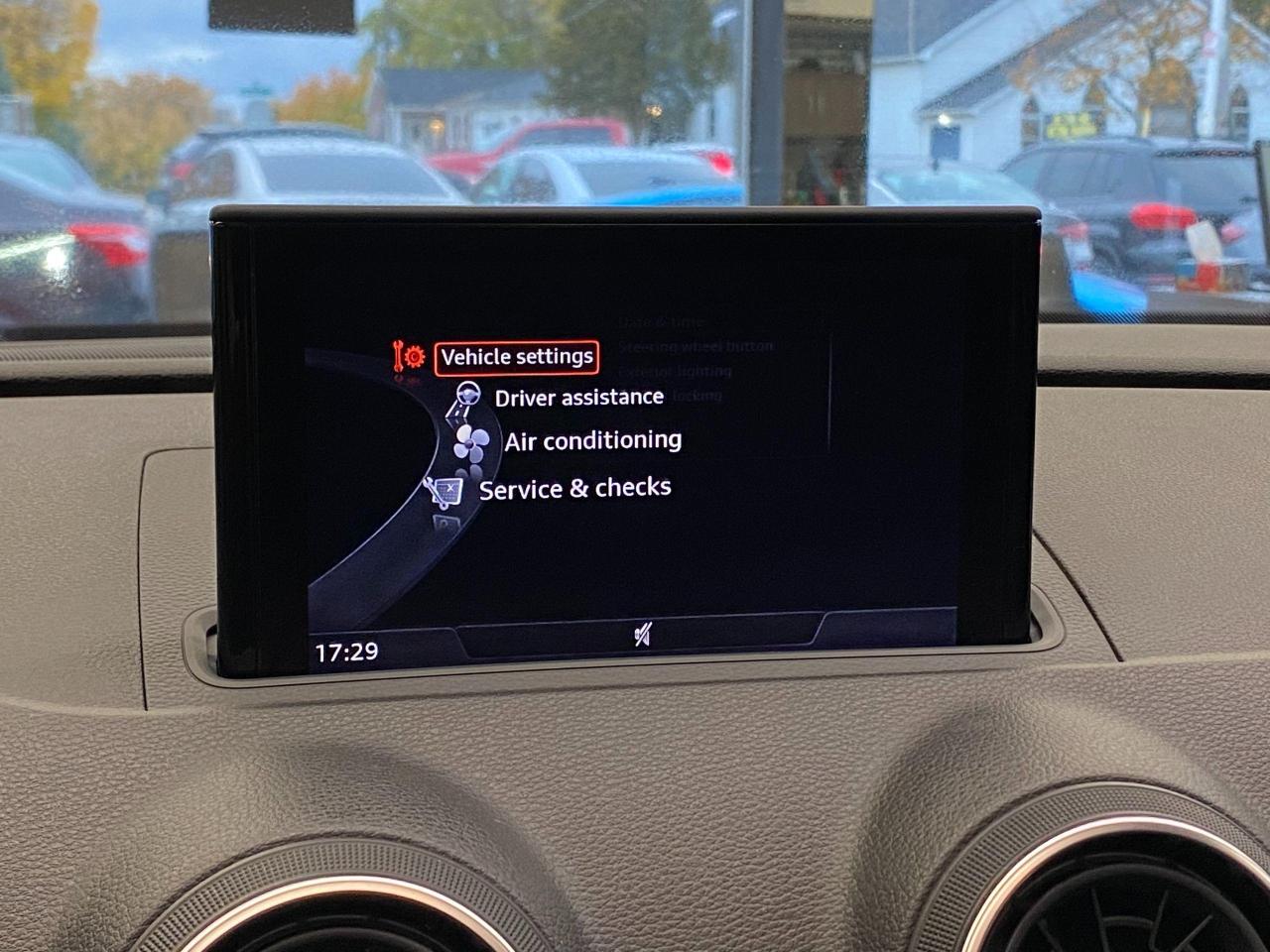 2018 Audi A3 TFSI S-Tronic+Pano Roof+Apple Play+ACCIDENT FREE - Photo #34