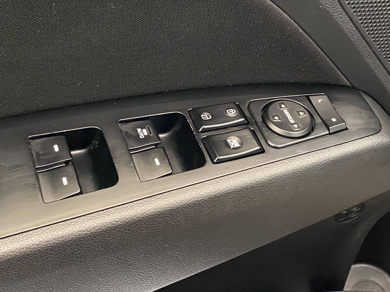 2019 Hyundai Elantra Preferred W/Sun & Safety PKG+Sunroof+ACCIDENT FREE Photo124