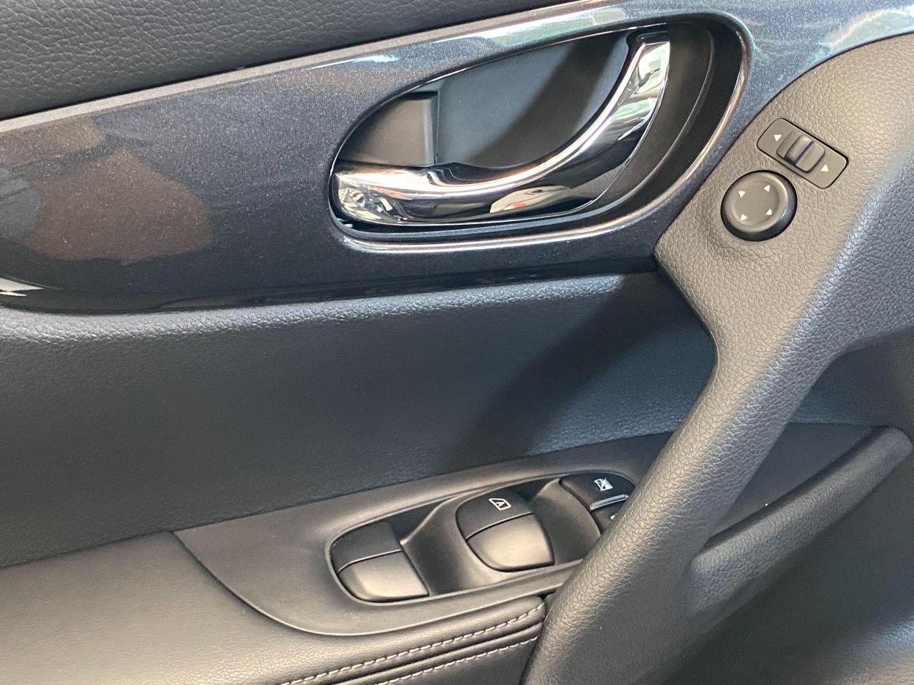 2017 Nissan Rogue S Safety Shield+Blind Spot+Camera+ACCIDENT FREE Photo53
