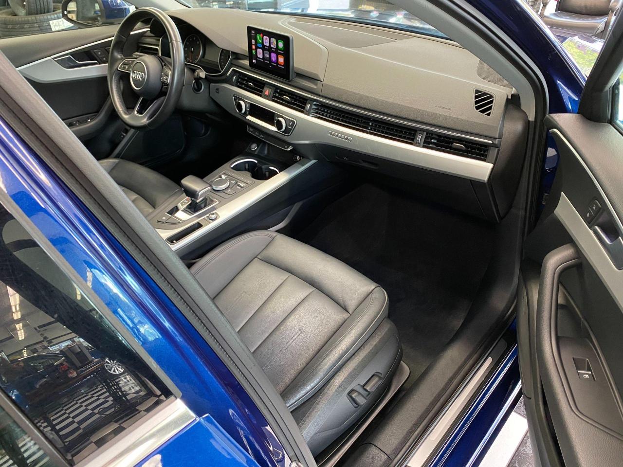2017 Audi A4 Quattro+Apple Play+Roof+Xenons+ACCIDENT FREE - Photo #20