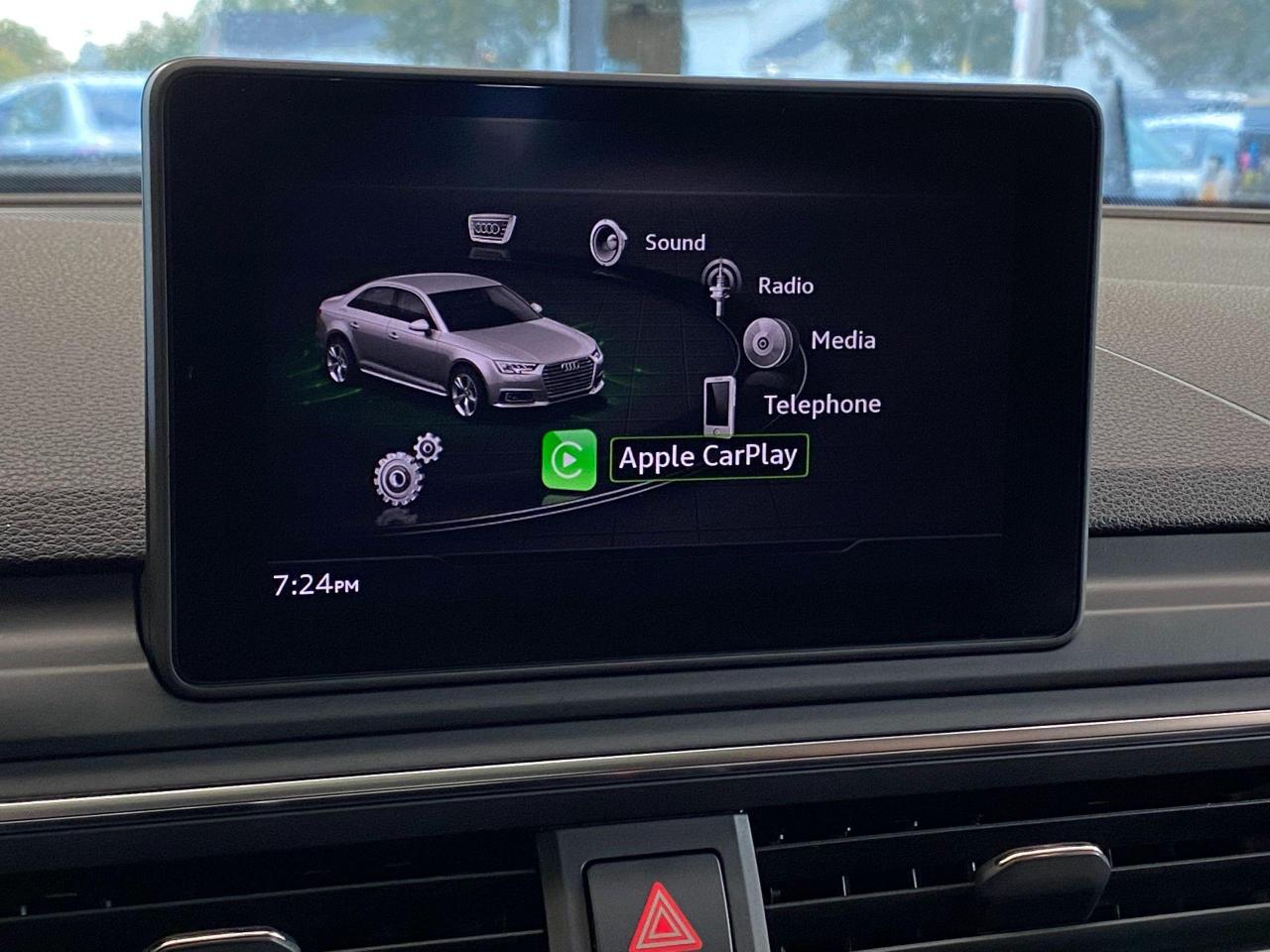 2017 Audi A4 Quattro+Apple Play+Roof+Xenons+ACCIDENT FREE - Photo #31