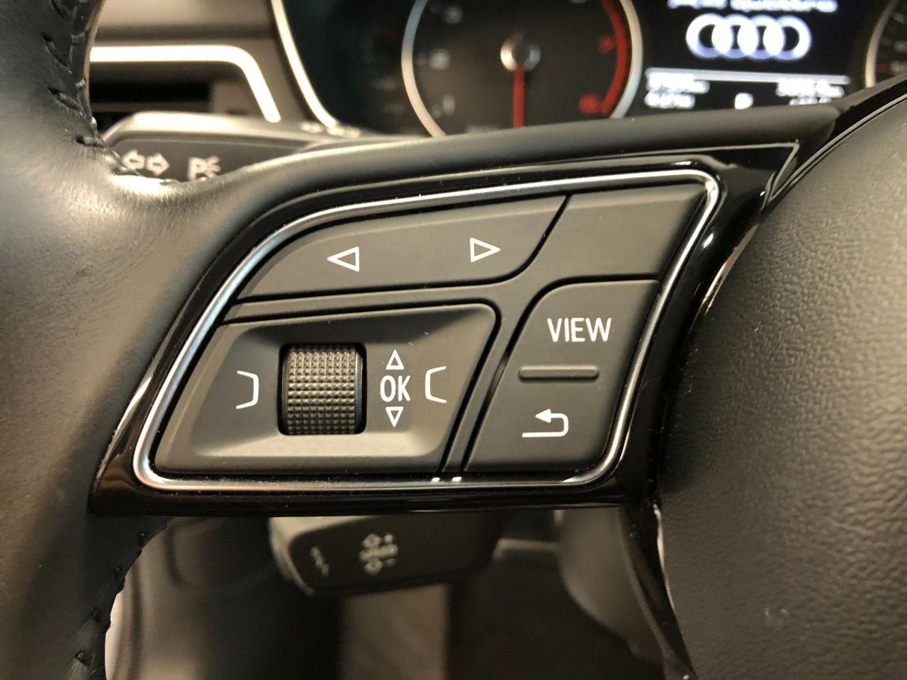 2017 Audi A4 Quattro+Apple Play+Roof+Xenons+ACCIDENT FREE - Photo #51