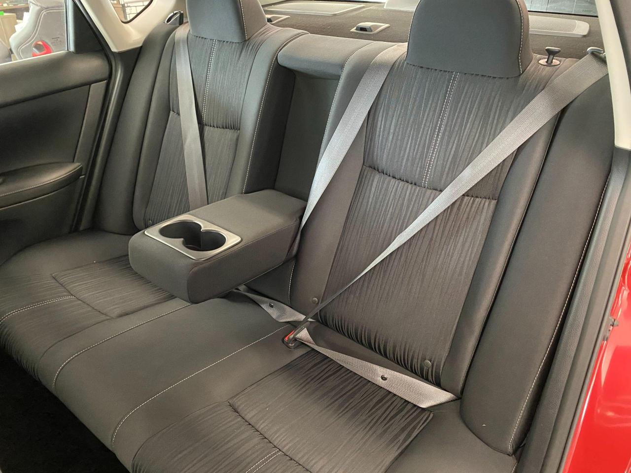 2017 Nissan Sentra SV+Camera+Heated Seats+Push Start+ACCIDENT FREE - Photo #24
