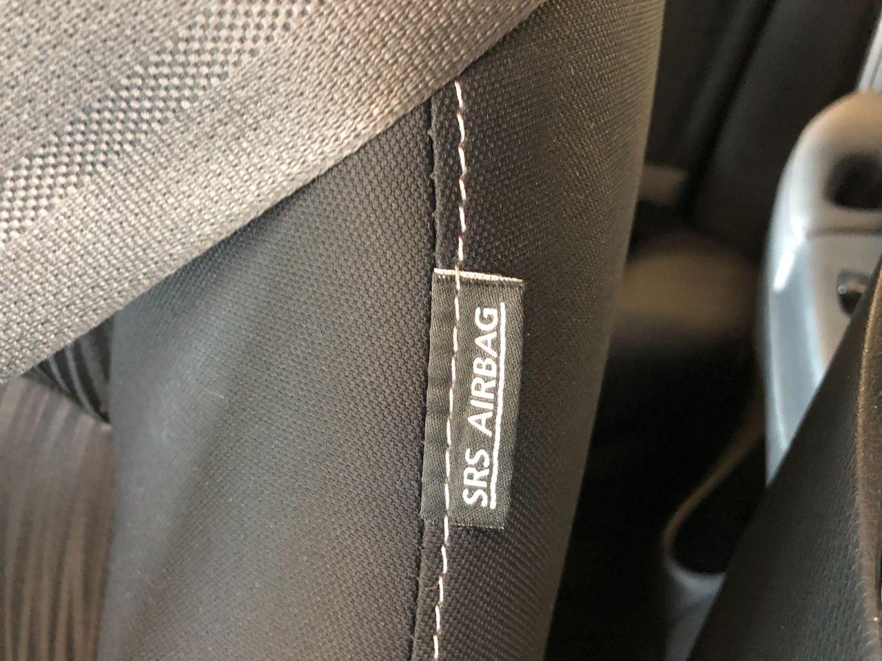 2017 Nissan Sentra SV+Camera+Heated Seats+Push Start+ACCIDENT FREE - Photo #43