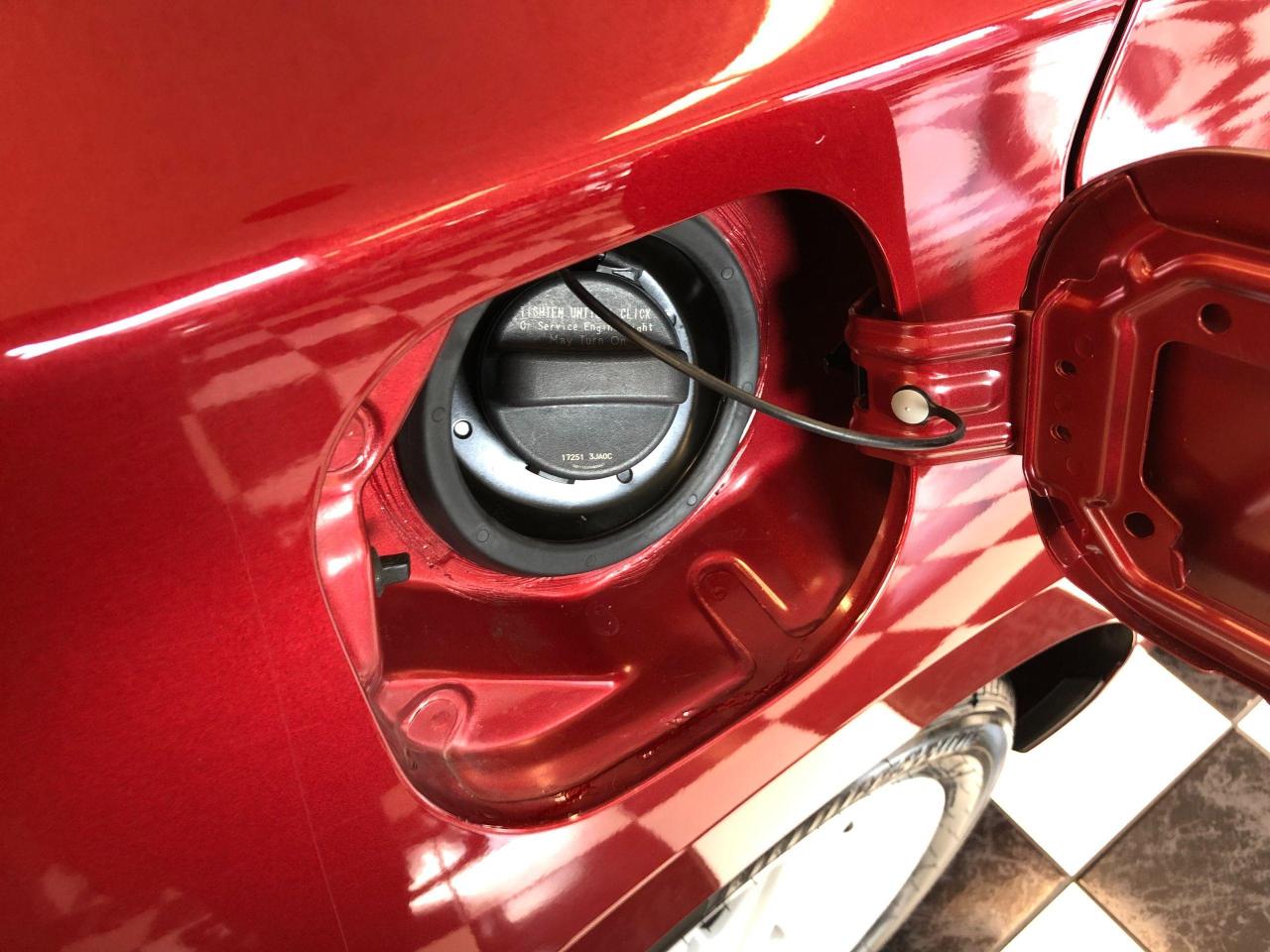 2017 Nissan Sentra SV+Camera+Heated Seats+Push Start+ACCIDENT FREE - Photo #67