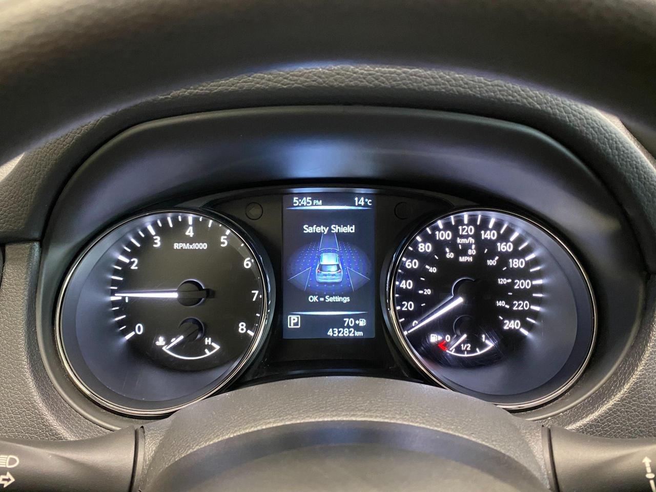 2017 Nissan Rogue S Safety Shield+Blind Spot+Camera+ACCIDENT FREE - Photo #17
