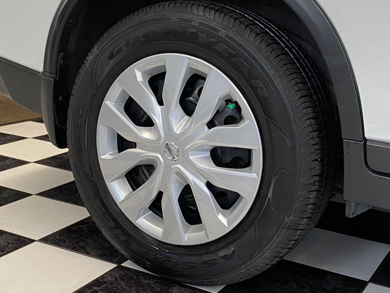 2017 Nissan Rogue S Safety Shield+Blind Spot+Camera+ACCIDENT FREE - Photo #57