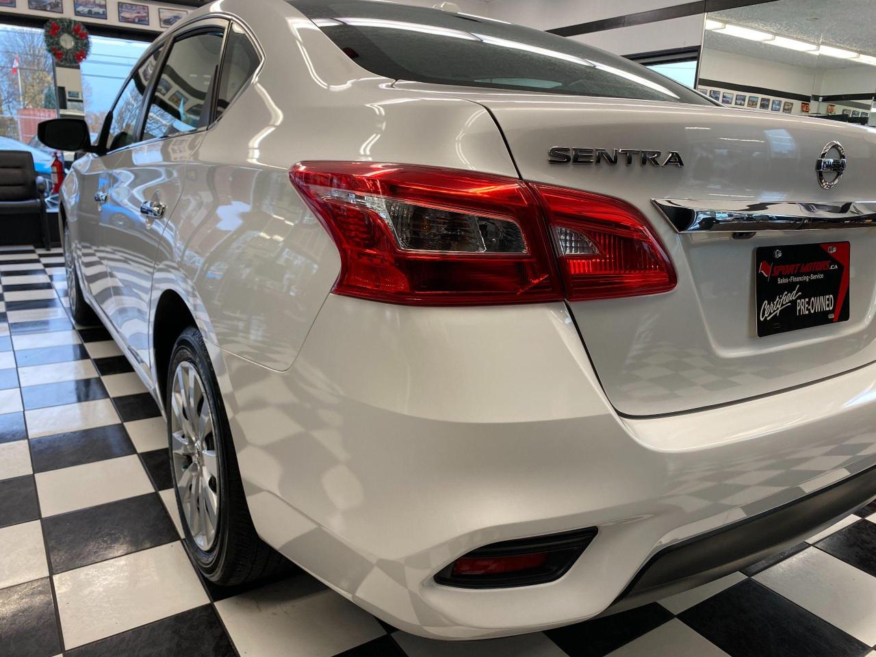 2017 Nissan Sentra SV+Camera+Heated  Seats+New Brakes+ACCIDENT FREE - Photo #37