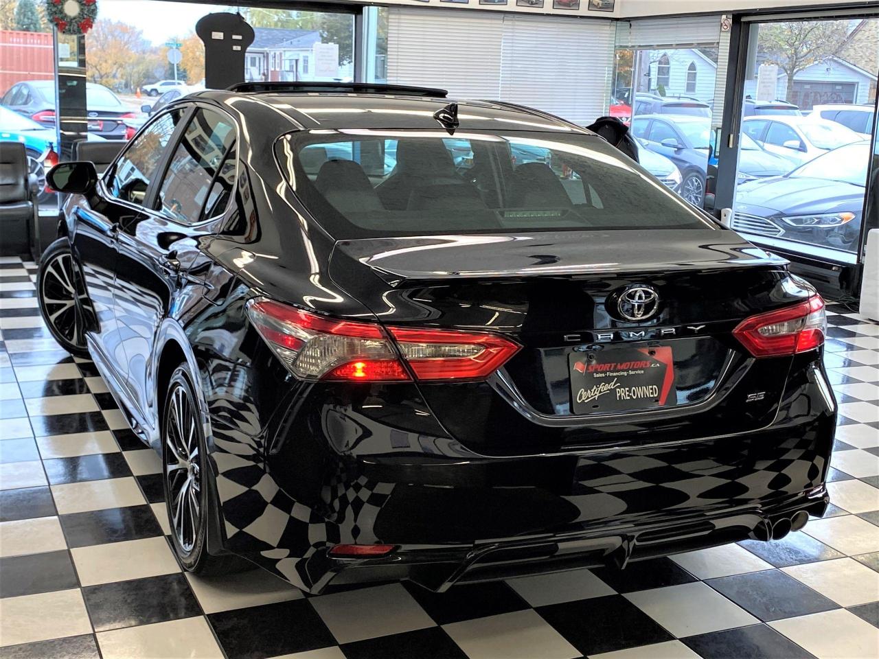 2018 Toyota Camry SE+Sunroof+Camera+Toyota Sense+ACCIDENT FREE Photo13