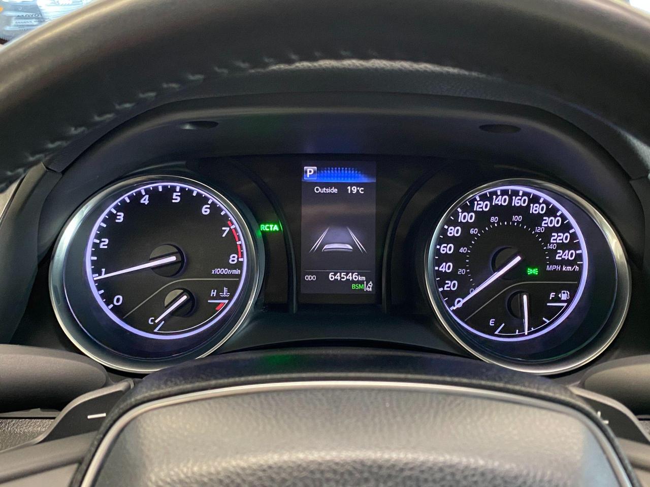 2018 Toyota Camry SE+Sunroof+Camera+Toyota Sense+ACCIDENT FREE - Photo #16