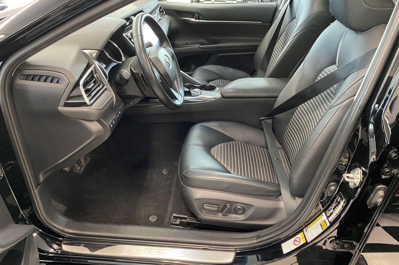 2018 Toyota Camry SE+Sunroof+Camera+Toyota Sense+ACCIDENT FREE - Photo #18