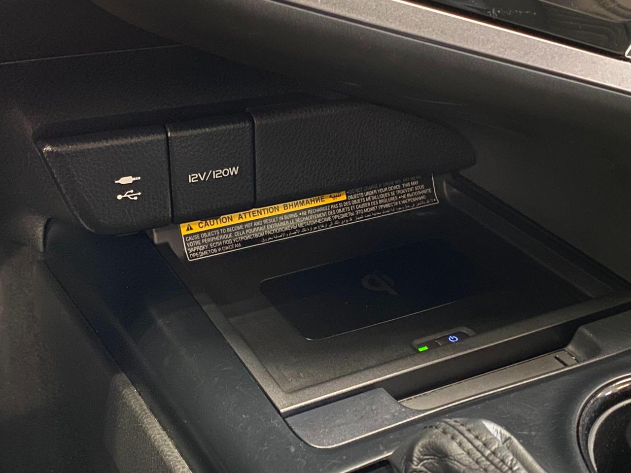 2018 Toyota Camry SE+Sunroof+Camera+Toyota Sense+ACCIDENT FREE - Photo #37