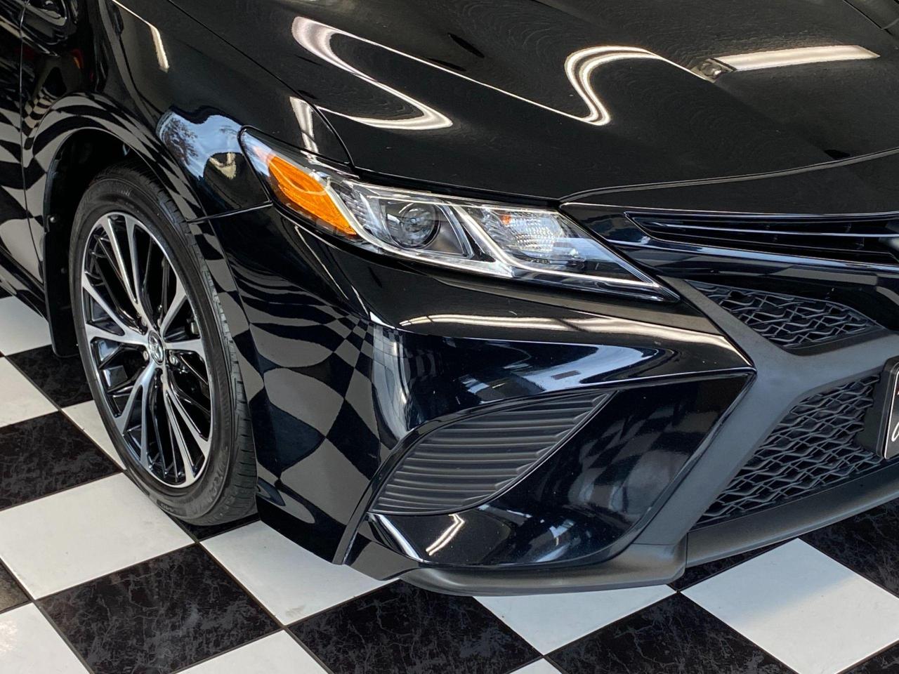 2018 Toyota Camry SE+Sunroof+Camera+Toyota Sense+ACCIDENT FREE Photo39