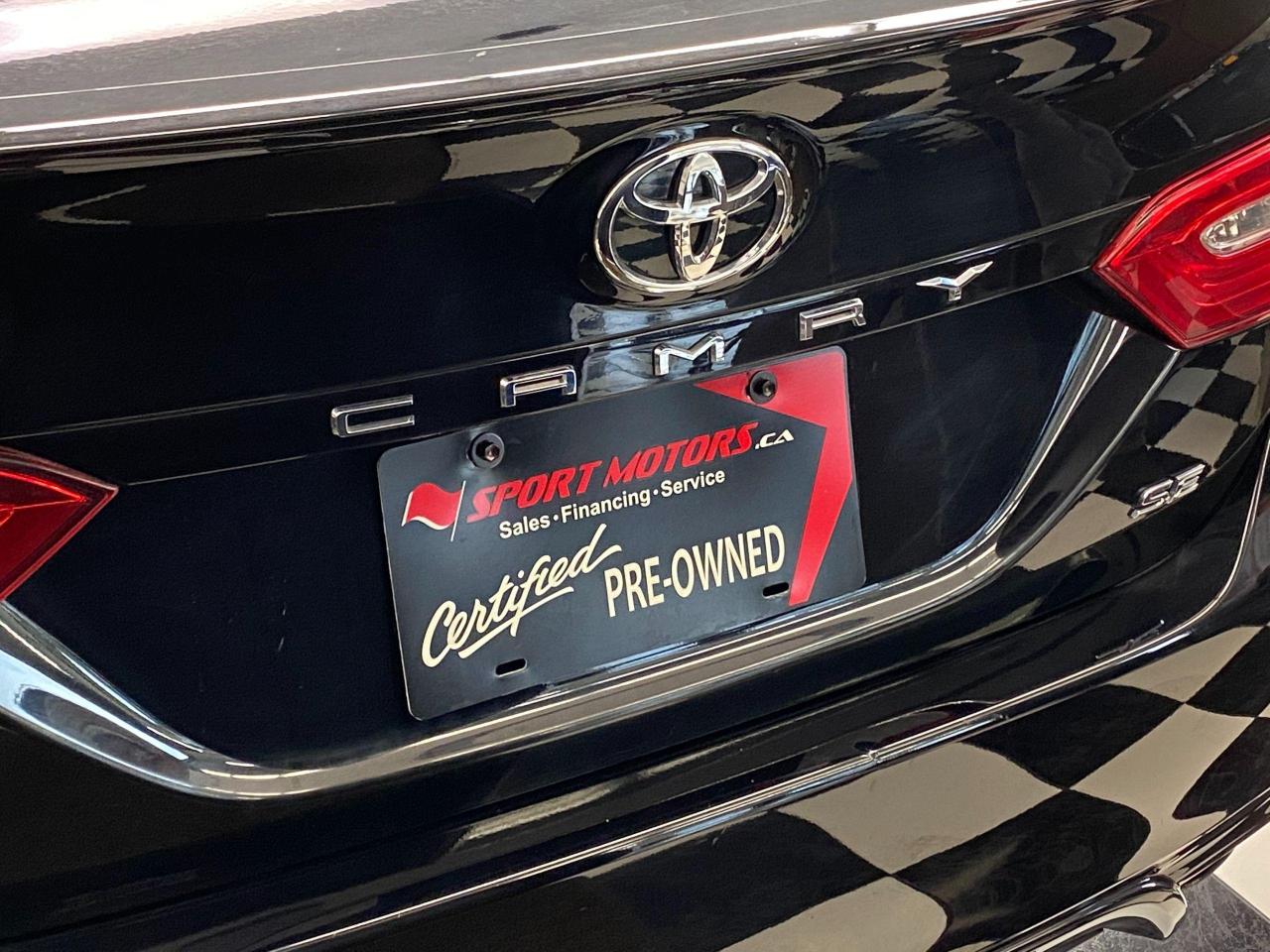 2018 Toyota Camry SE+Sunroof+Camera+Toyota Sense+ACCIDENT FREE - Photo #68