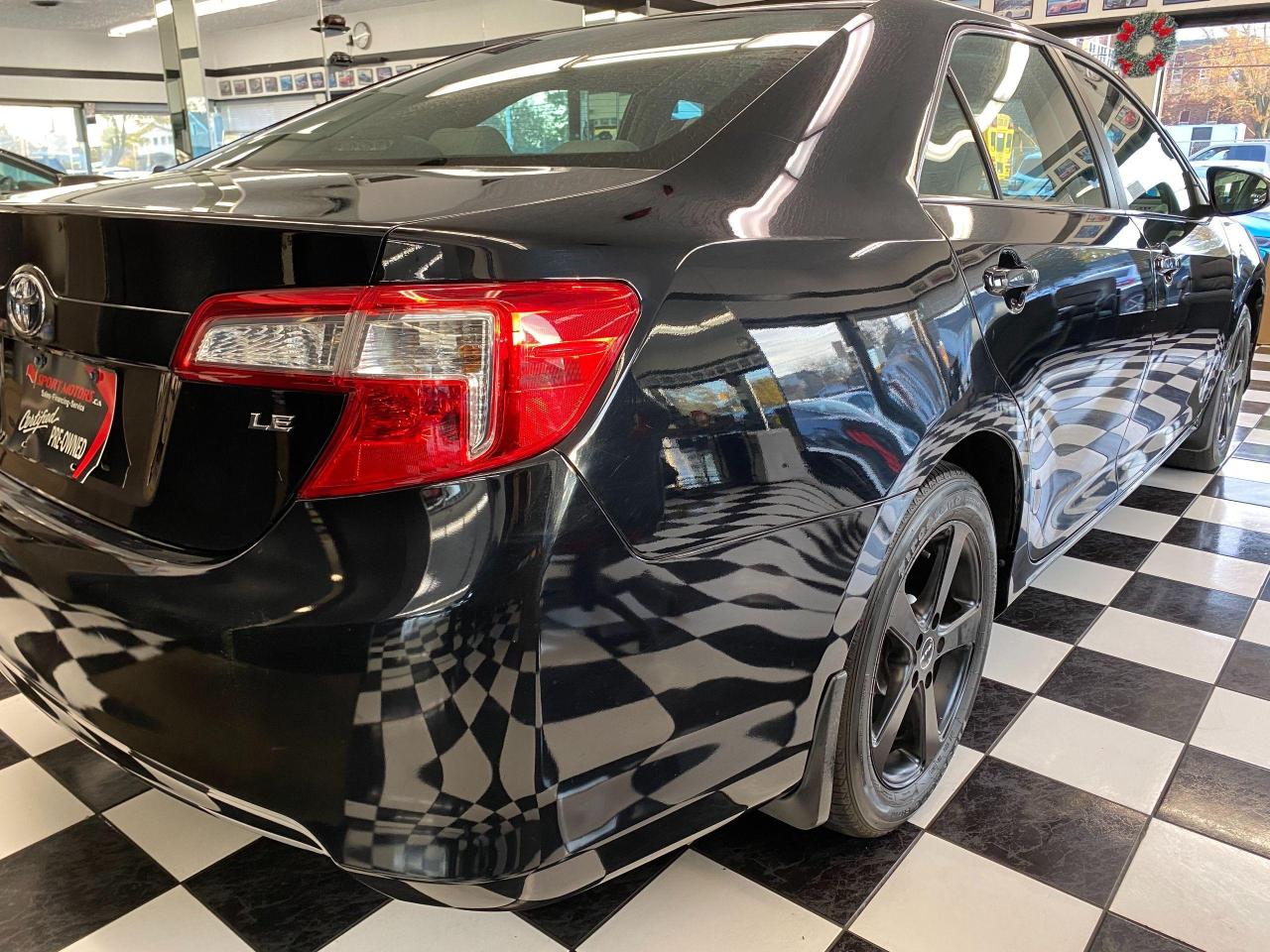 2014 Toyota Camry LE+Camera+A/C+Bluetooth+ACCIDENT FREE - Photo #34