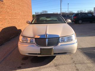 2001 Lincoln Town Car Cartier/ LOW KM 139 K KM/NO ACCIDENTS FULL SERVICE - Photo #3