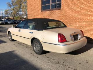 2001 Lincoln Town Car Cartier/ LOW KM 139 K KM/NO ACCIDENTS FULL SERVICE - Photo #5